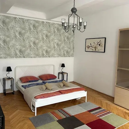 Diamond Astoria 4 Apartament *