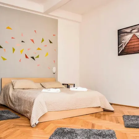 Апартаменты Diamond Astoria 4