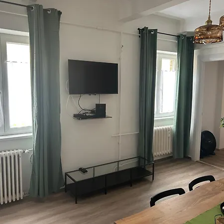 Diamond Astoria 4 Daire *