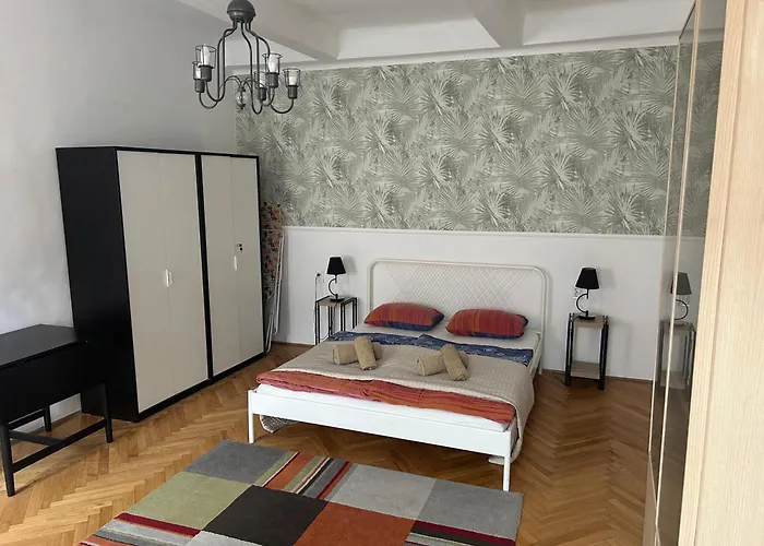 Diamond Astoria 4